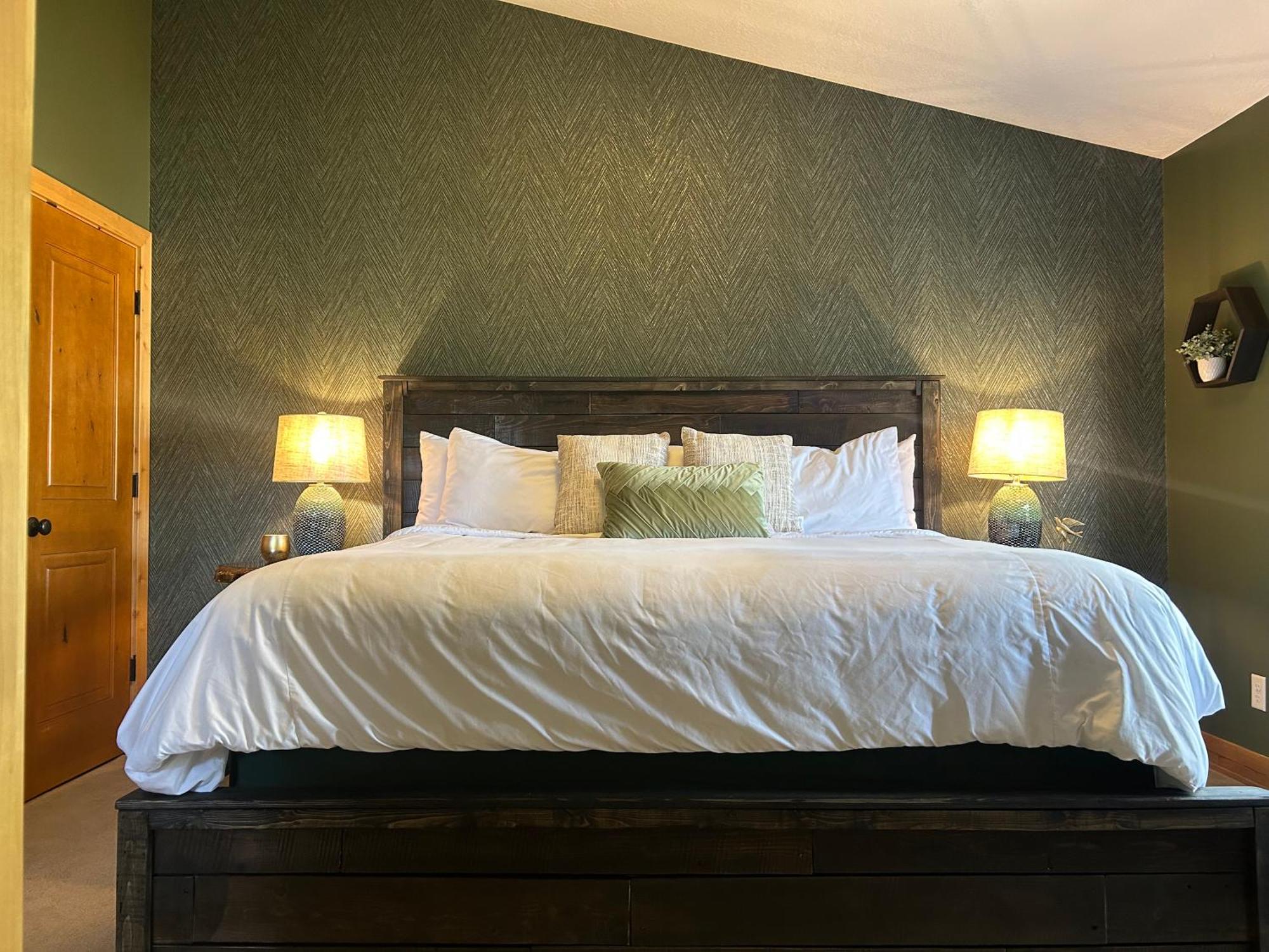 Engen Hus Bed And Breakfast Cottonwood Heights Exterior photo